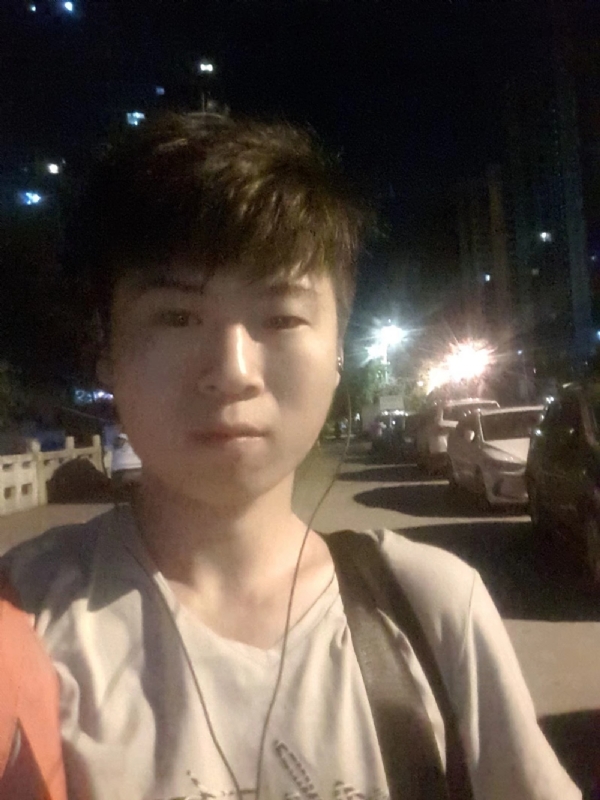 流星的瞬间的第一张照片--连江婚介网