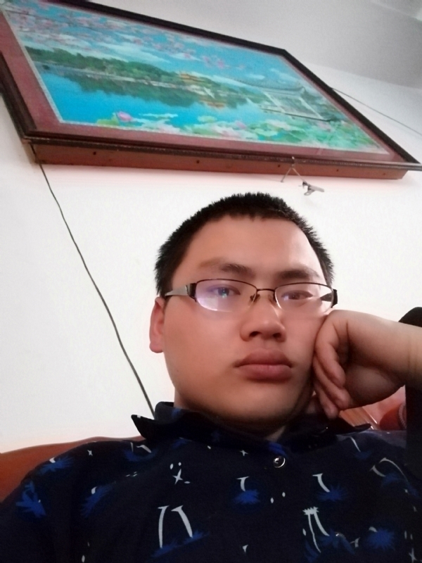 90男孩的第一张照片--连江婚介网