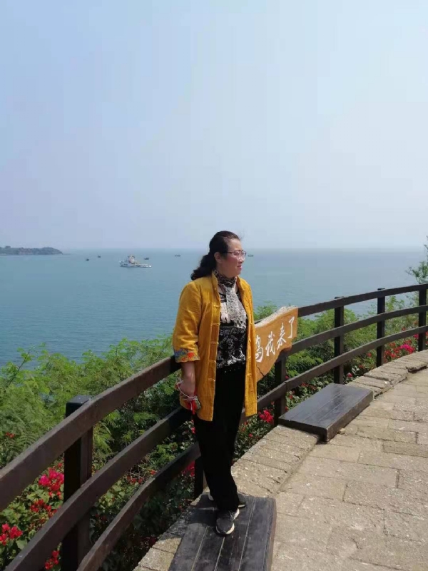曦若半秋的第一张照片--连江婚介网