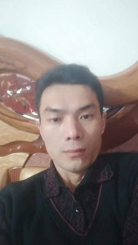 错把真心喂了狗的第四张照片--连江婚介网
