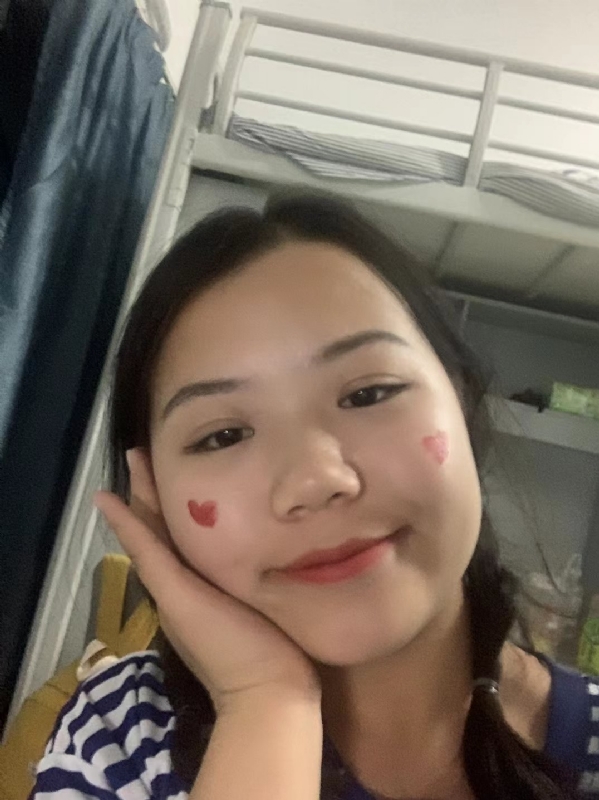 轻轻的一片云的第一张照片--连江婚介网