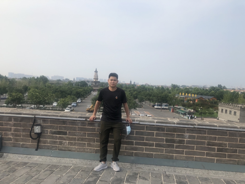 123.向左向右的第一张照片--连江婚介网