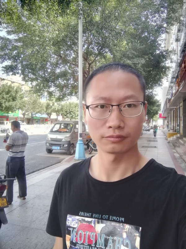 老虎的第一张照片--连江婚介网