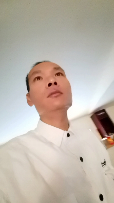只影向谁去的第五张照片--连江婚介网