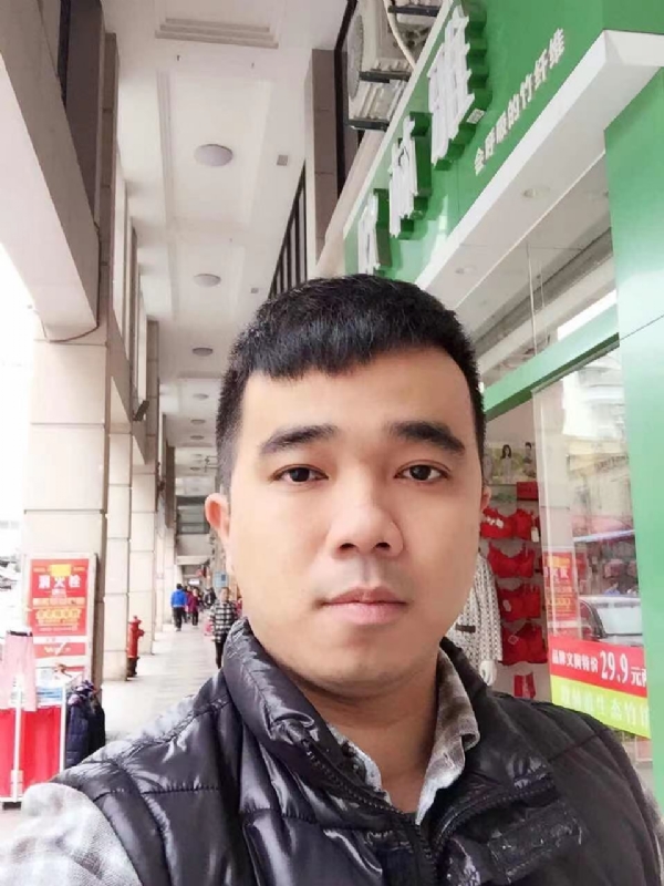小小怪兽的第一张照片--连江婚介网