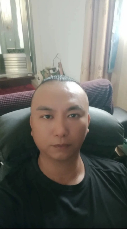 施逸森的第一张照片--连江婚介网