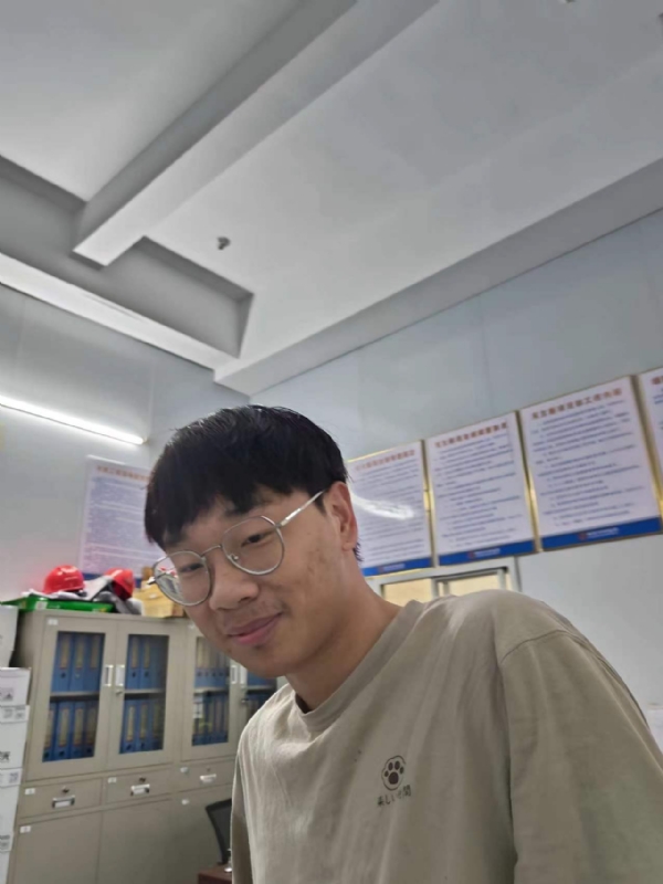 牛子弟的第一张照片--连江婚介网
