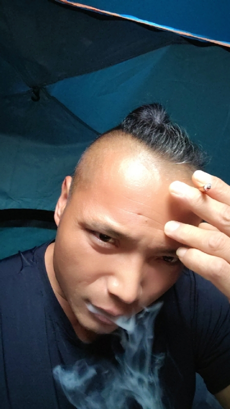伯爵的第四张照片--连江婚介网
