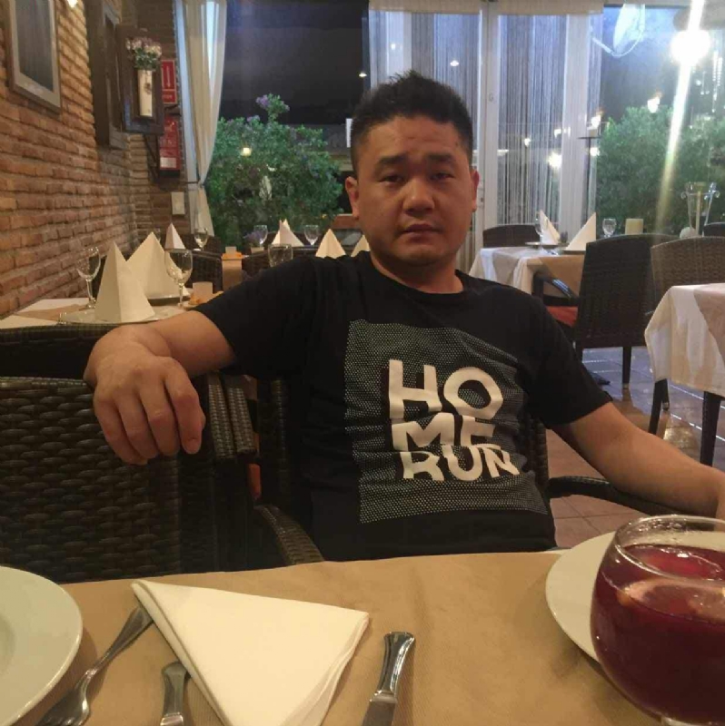 海外游子的第三张照片--连江婚介网